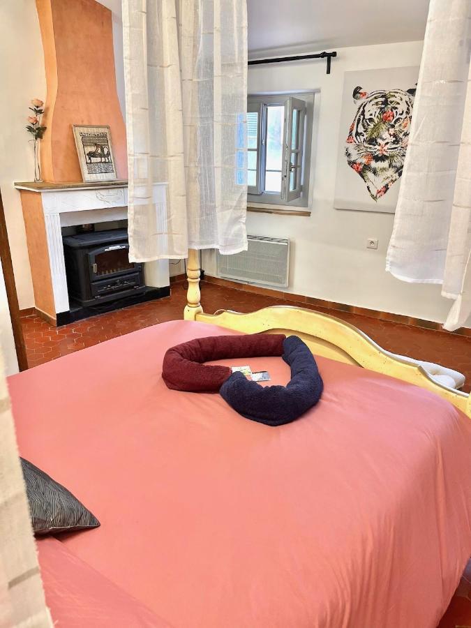 Appartement De Charme Au Coeur De 그하쓰 외부 사진