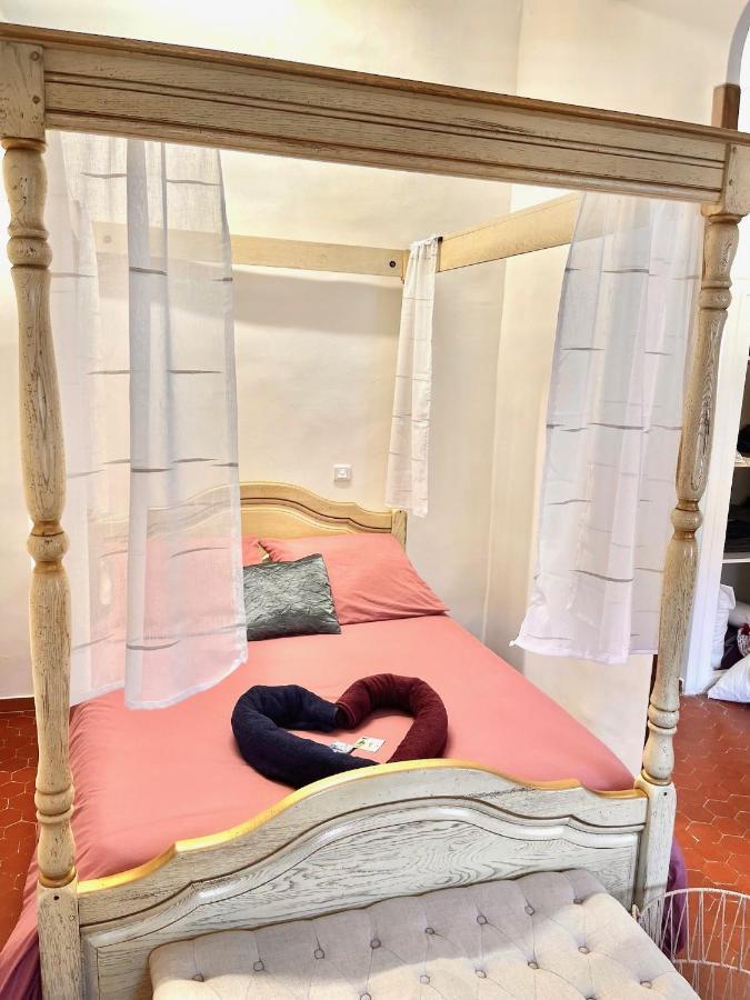 Appartement De Charme Au Coeur De 그하쓰 외부 사진